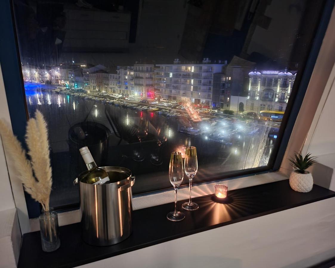 Apartment Le Tassigny, Duplex Superbe Vue Sur Les Quai, Centre Historique